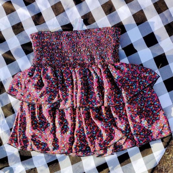 Mini Tiered Skirt 💎 🍄 - Picture 1 of 6